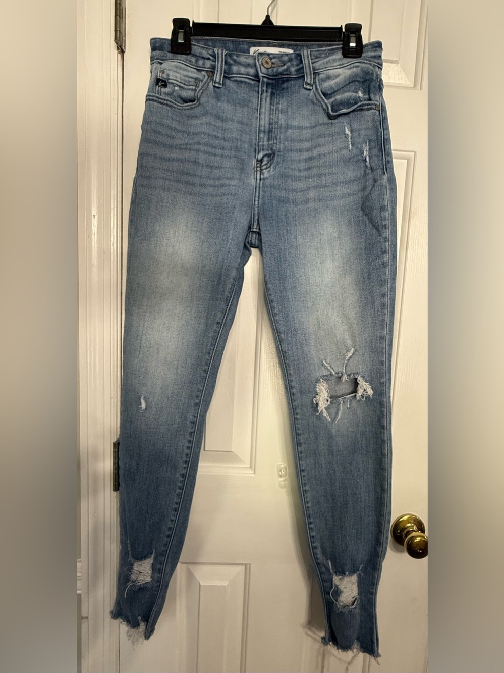 KanCan Curvy High Rise Ripped Cuffed Hem Skinny Jeans - Size 28 / 9